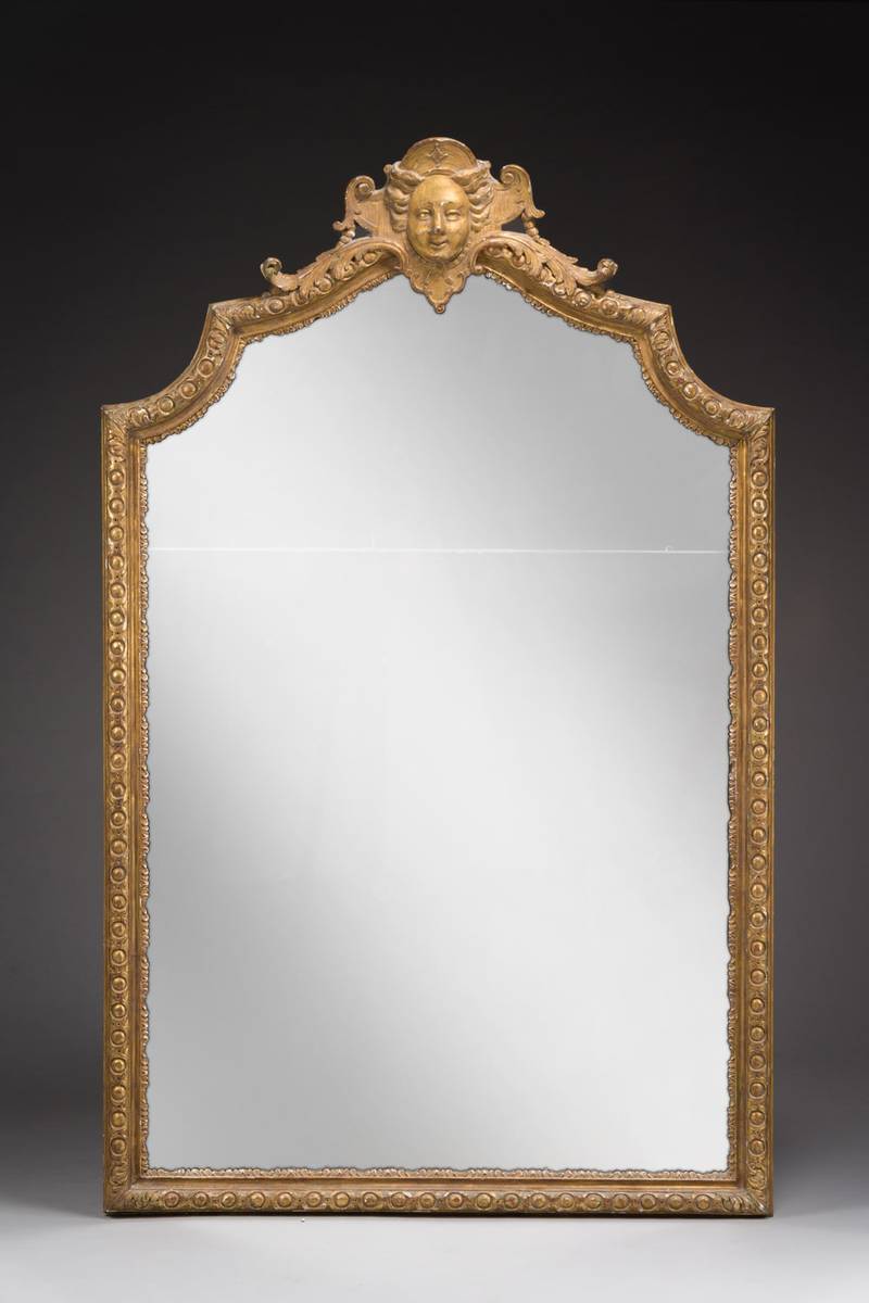 Miroir ancien photographié pour expertise et vente aux enchères de mobilier et objets d'art